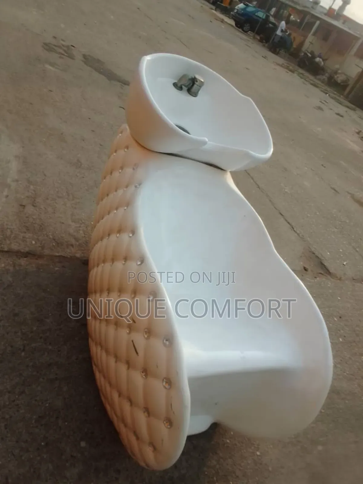 Imported Executive Eggshaped Salon Wash Hair Basin
