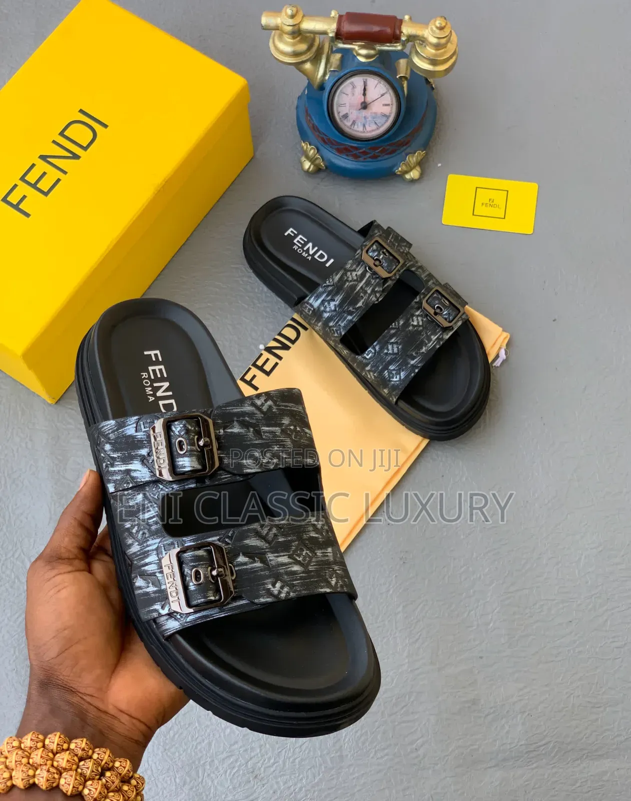 Top Quality Luxury Men's Slippers Fendi Available In Store