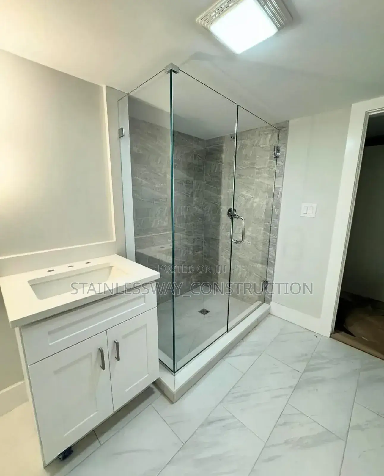 Qatar Shower Cubicle Glass