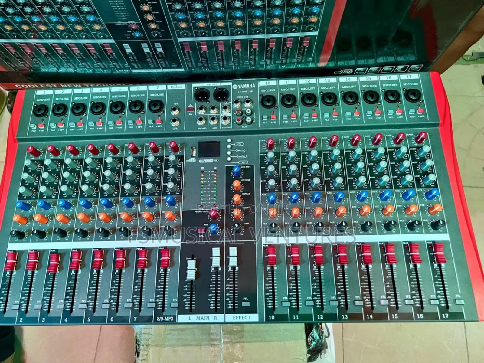 Yamaha CT-160S 16 Channels Analog Mixer