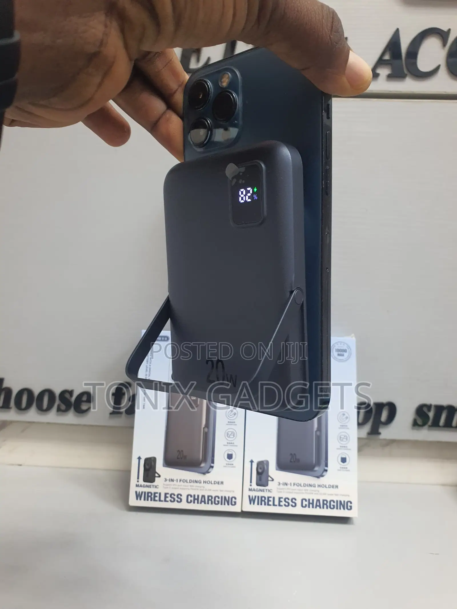 Ultra Slim 3-in-1wireless Magnetic Fast Charging Power Bank