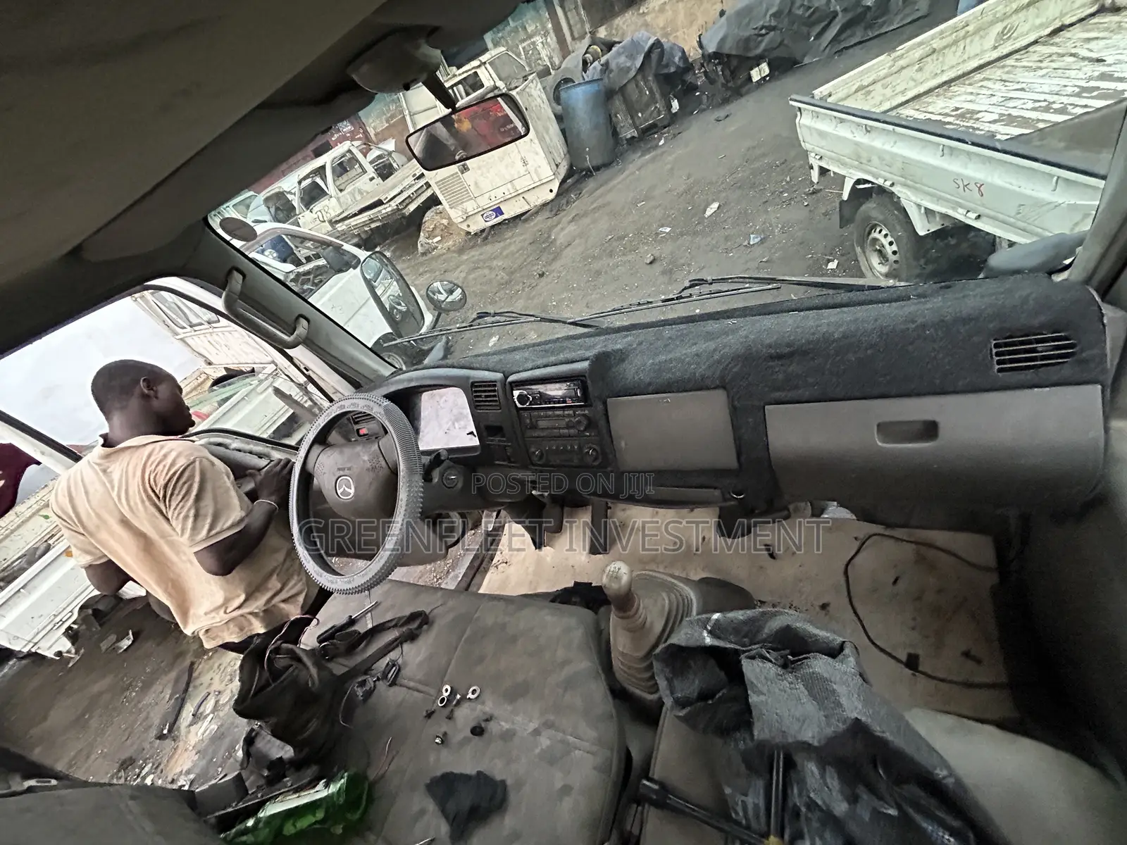 Titan Dash Manual Truck