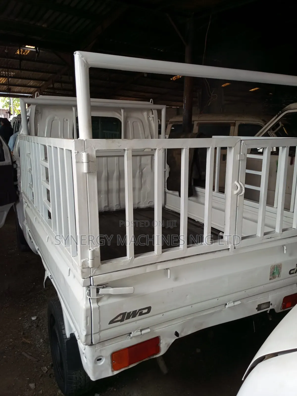 Suzuki Truck 2022 White