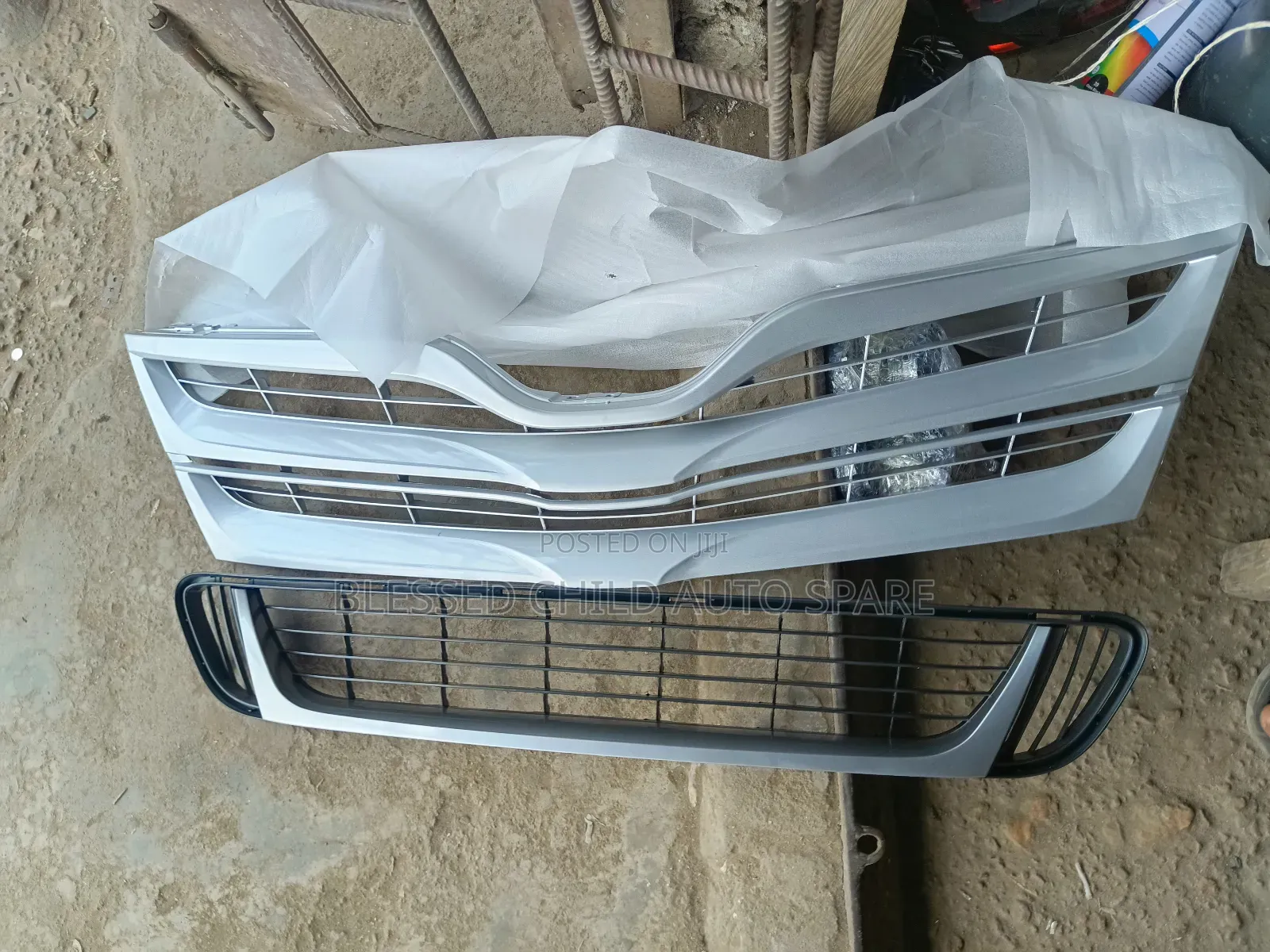 Up and Down Grill Toyota Venza 2014