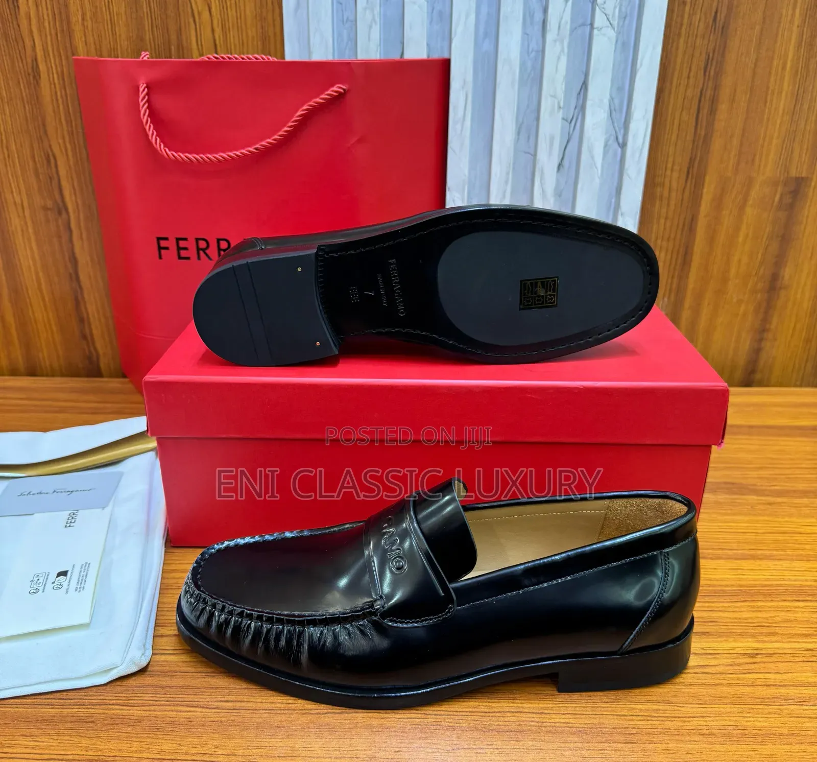 Top Quality Luxury Men's Outfits Ferragamo Available