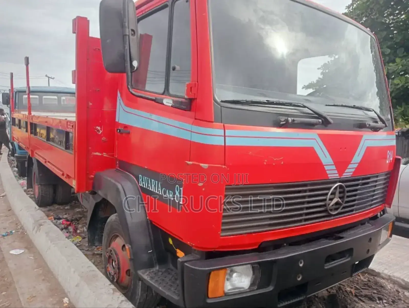 Mercedes Benz 814 Truck 7tons Red
