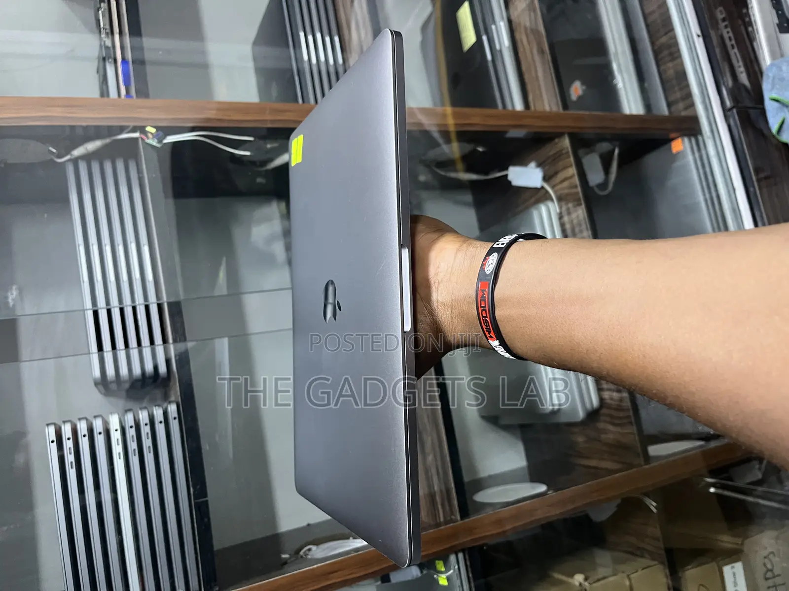 Laptop Apple MacBook Pro 2019 16GB Intel Core i7 SSD 512GB