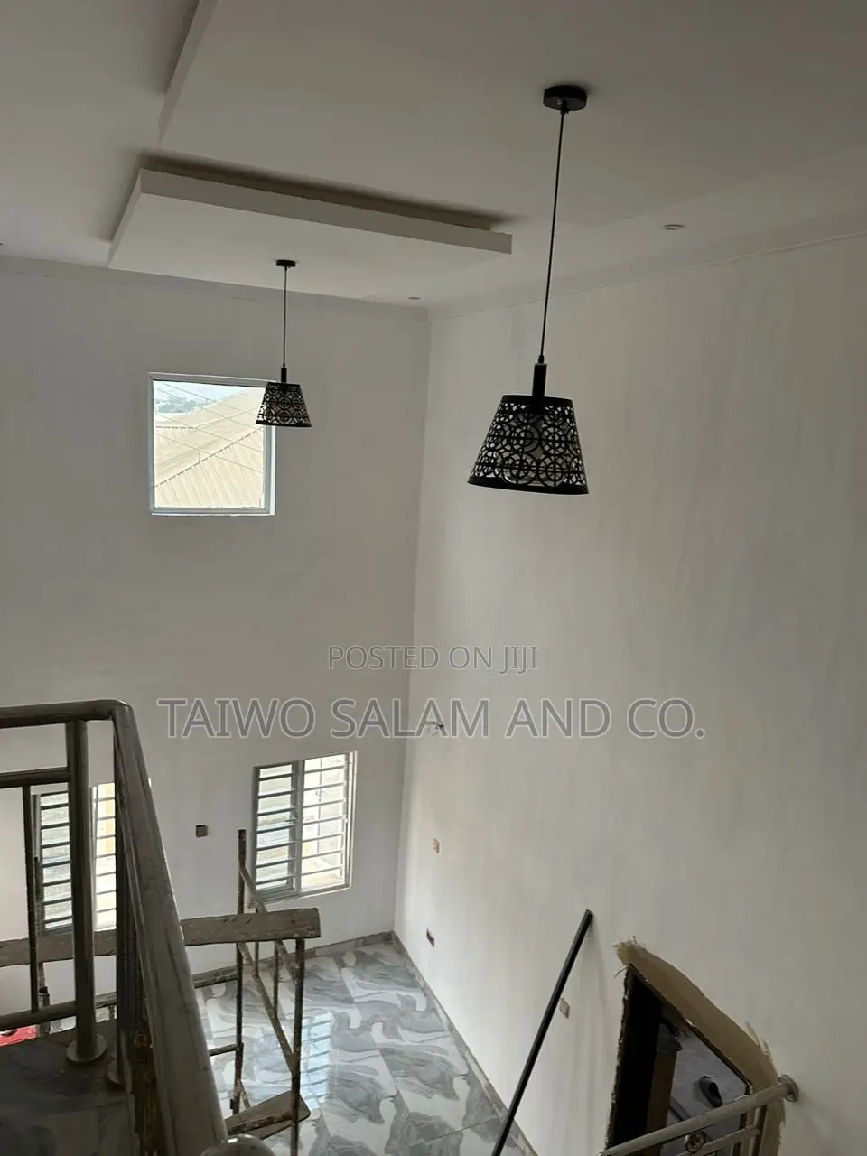 4bdrm Duplex in Alalubosa for sale