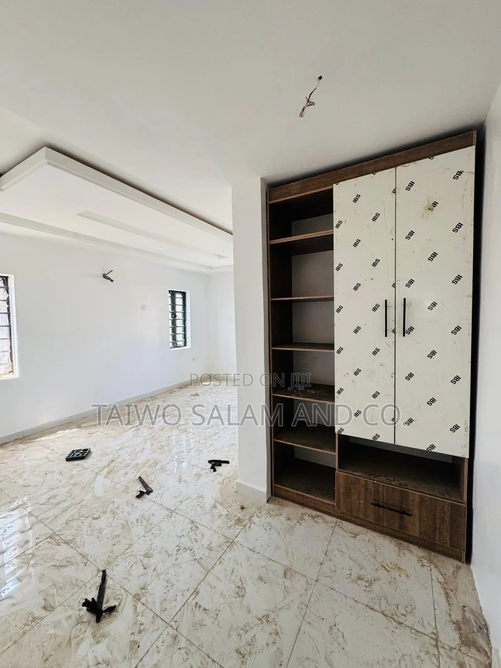 4bdrm Duplex in Basorun for sale