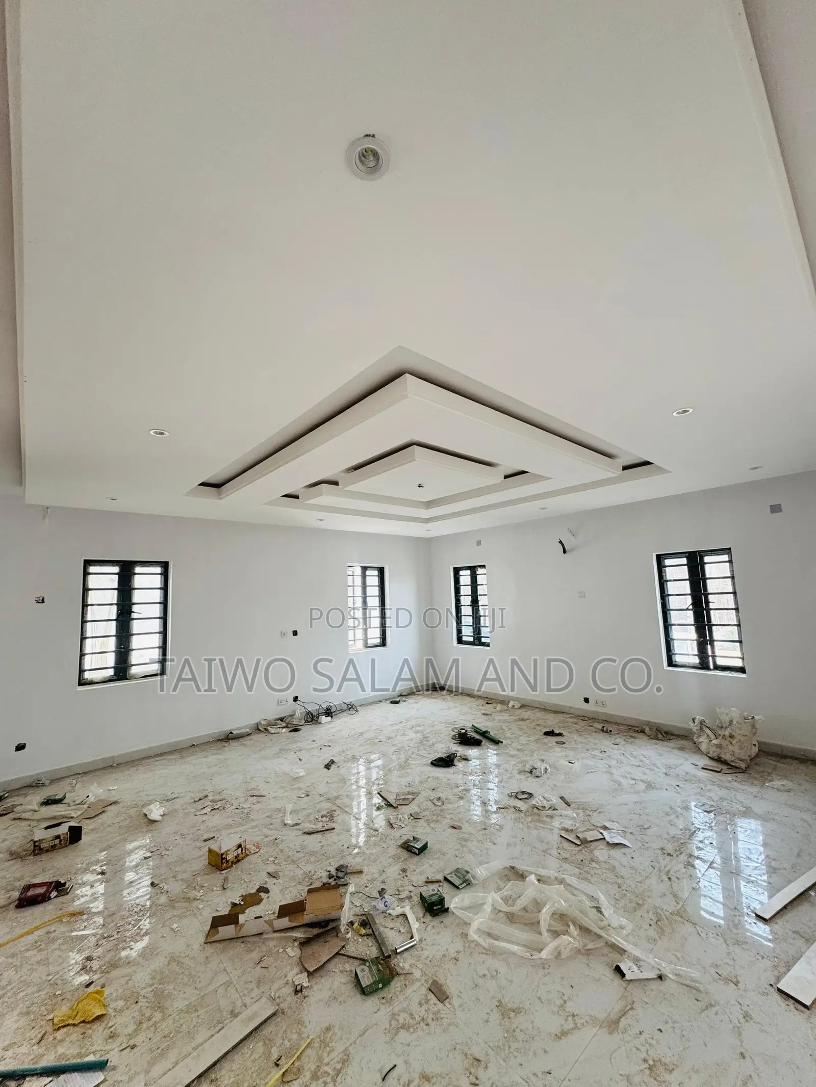 4bdrm Duplex in Basorun for sale