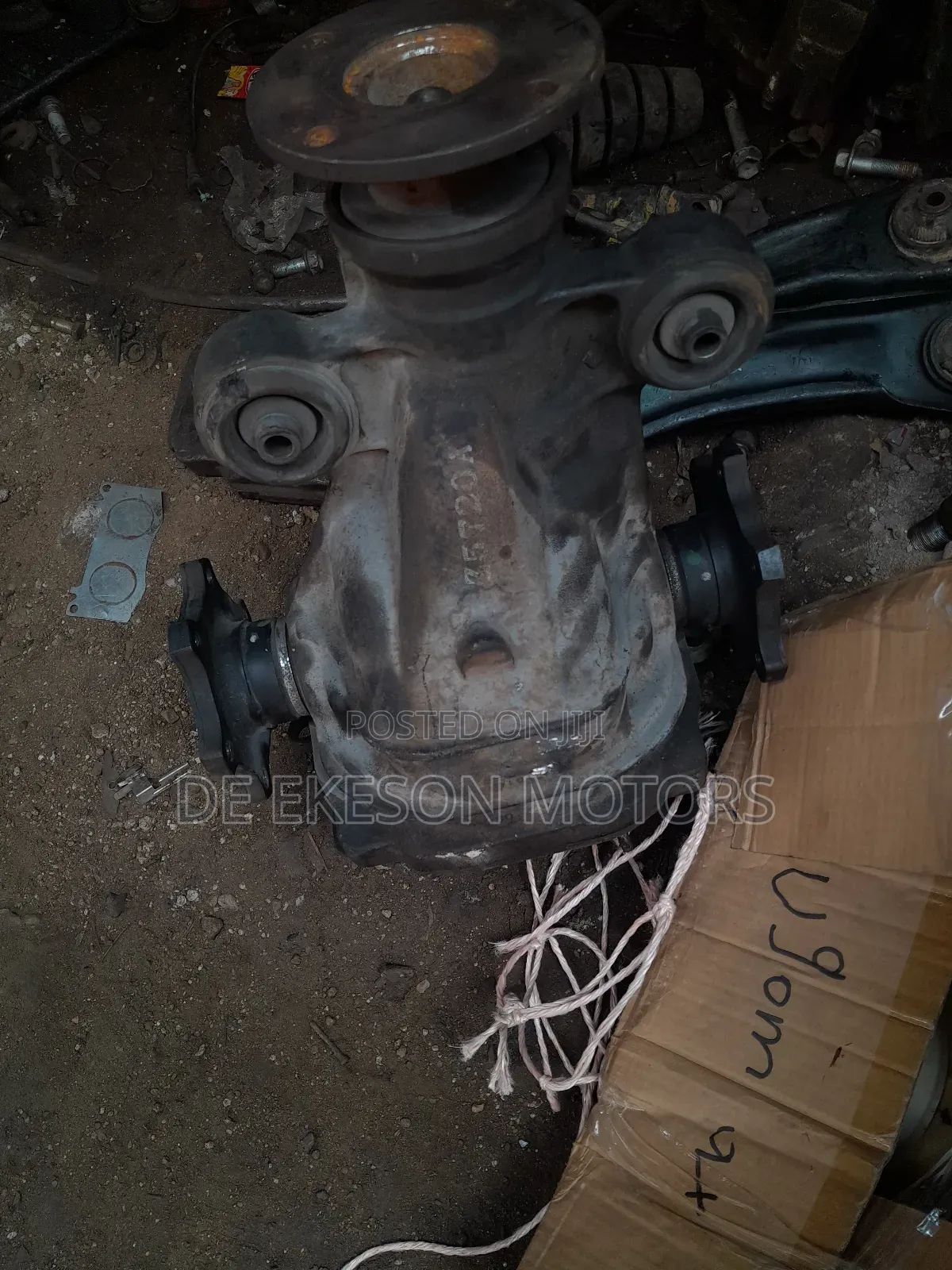 Back Axul for Nissan Pathfinder 2005