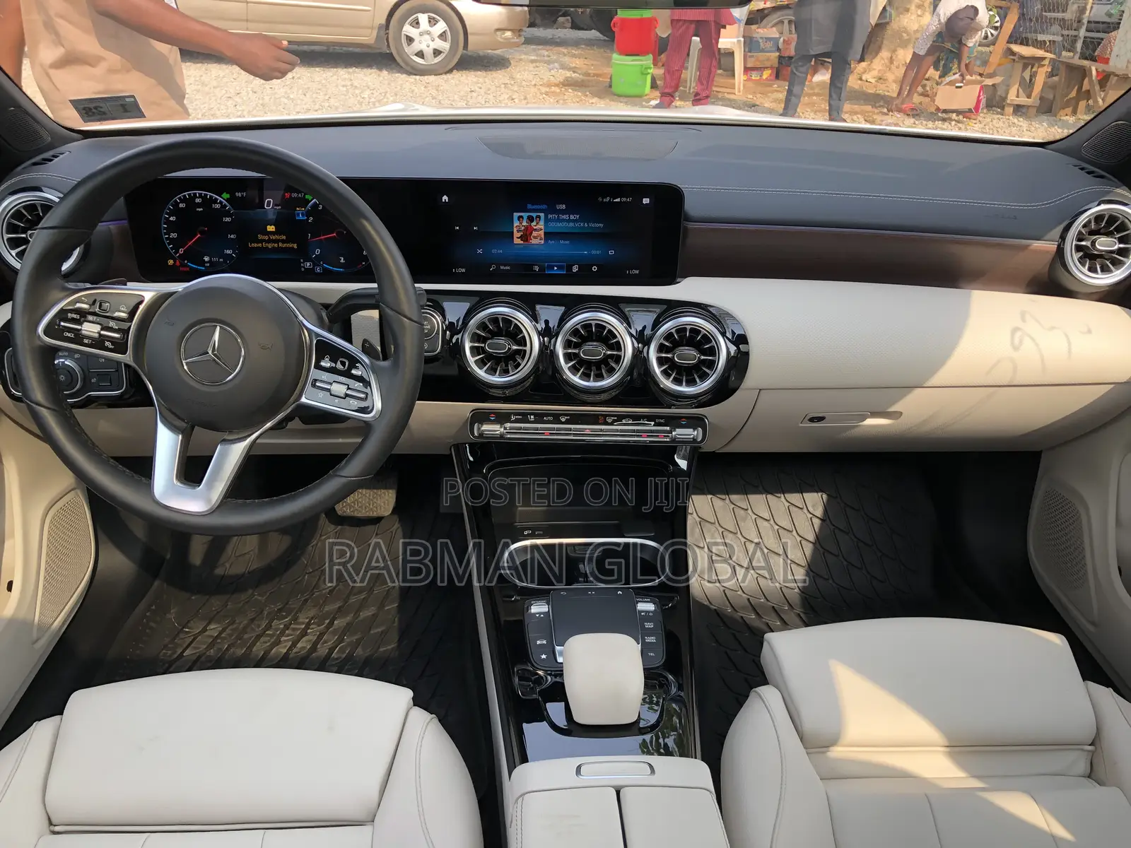 New Mercedes-Benz CLA-Class CLA 250 4MATIC Sedan 2023 White