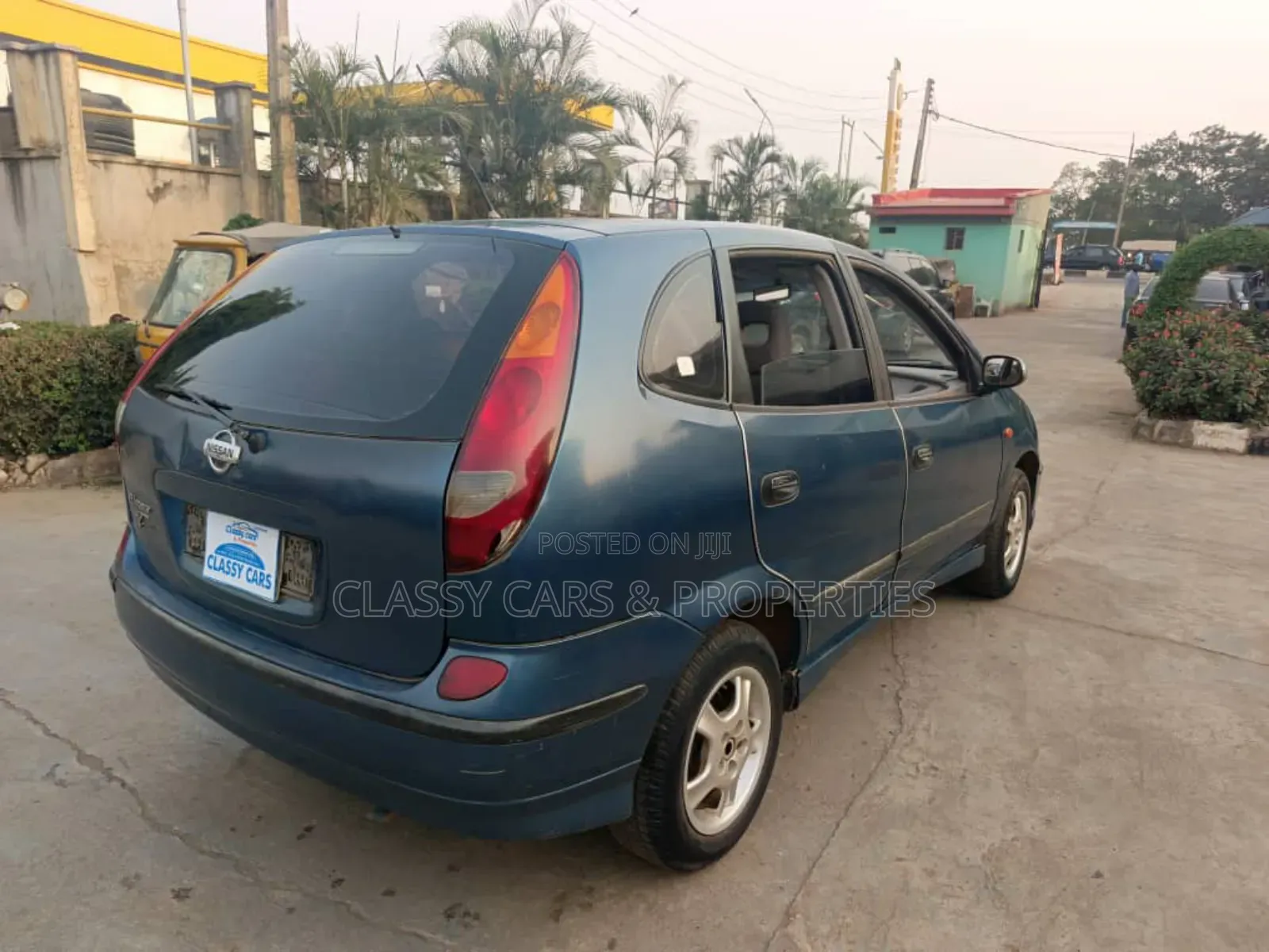 Nissan Almera Tino 2005 Blue