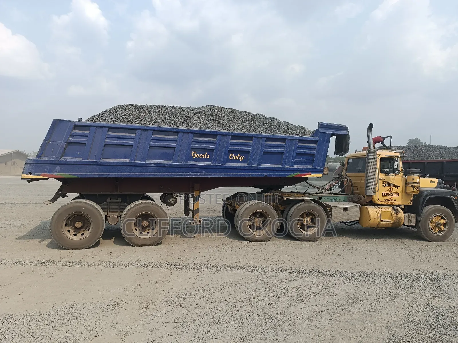 Iron Black Chippings
