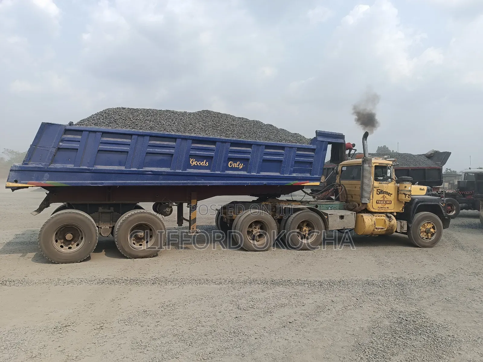 Iron Black Chippings