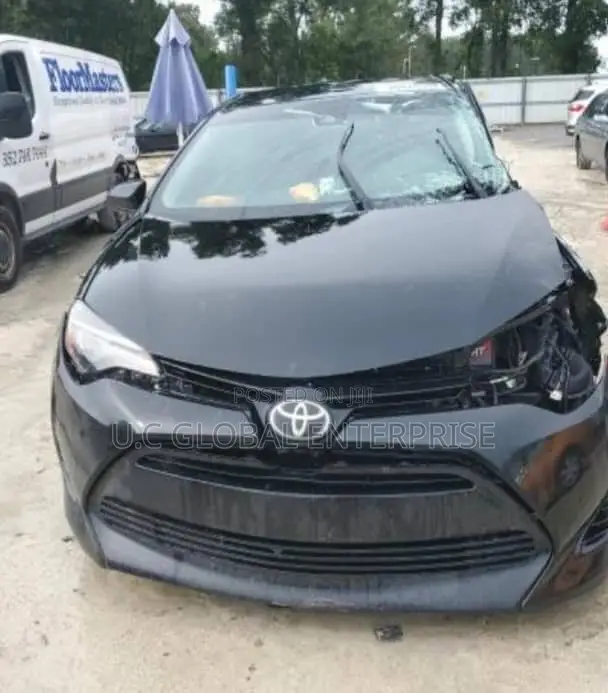 Dm for Front Windscreen for Toyota Corolla 2017 Available