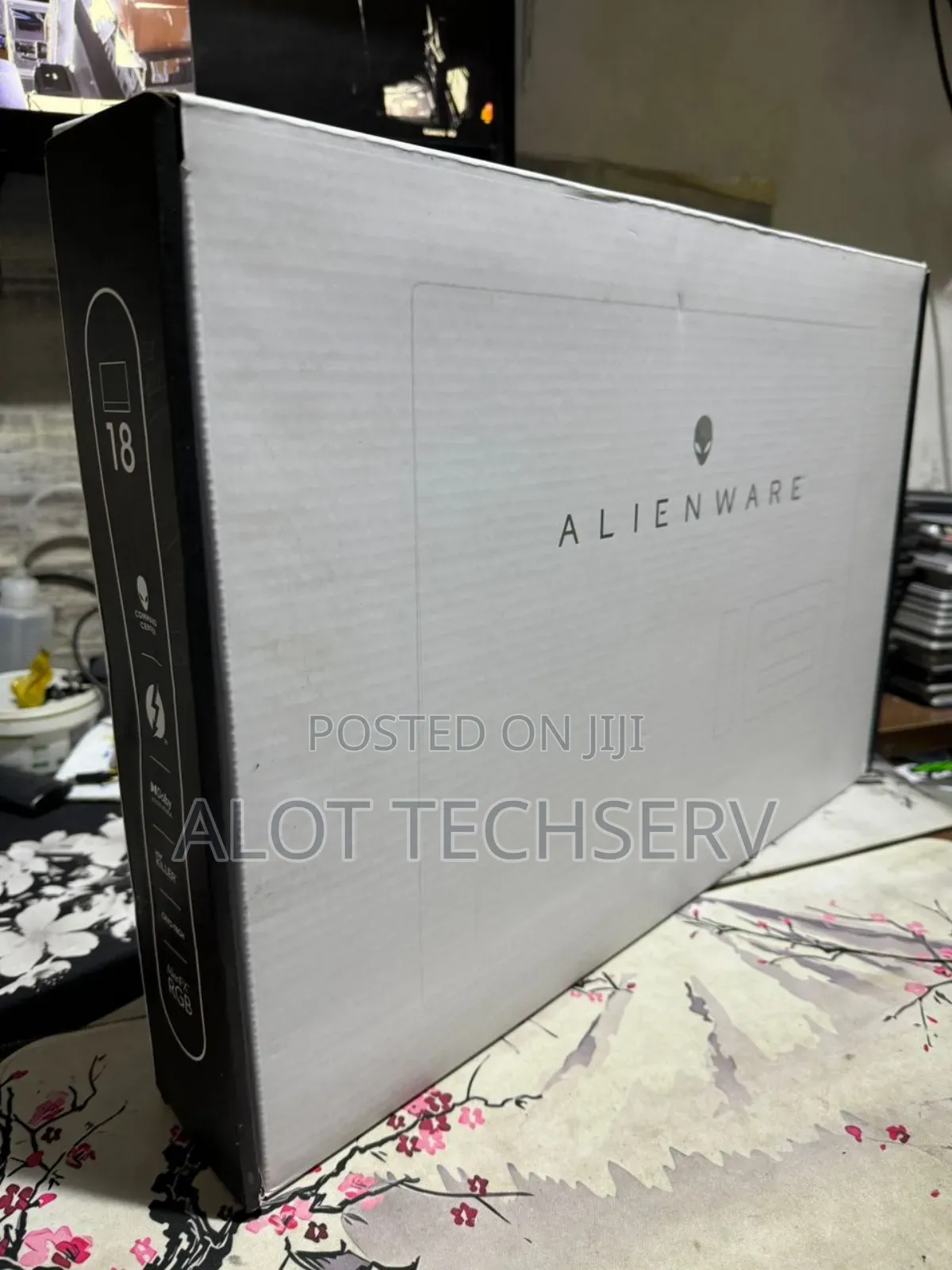 New Laptop Dell Alienware M18 R2 32GB Intel Core I9 SSD 1T