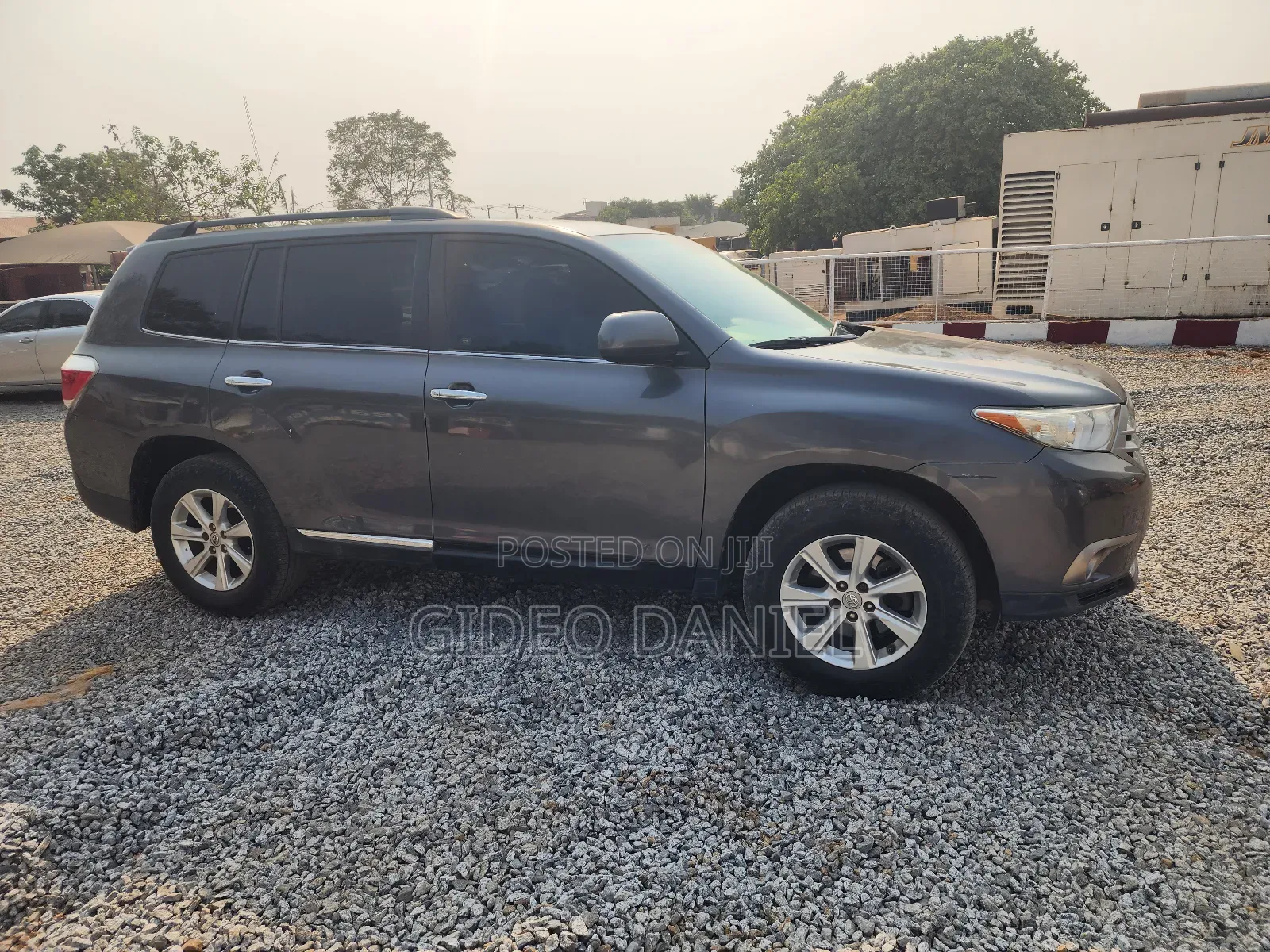 Toyota Highlander SE 2011 Gray