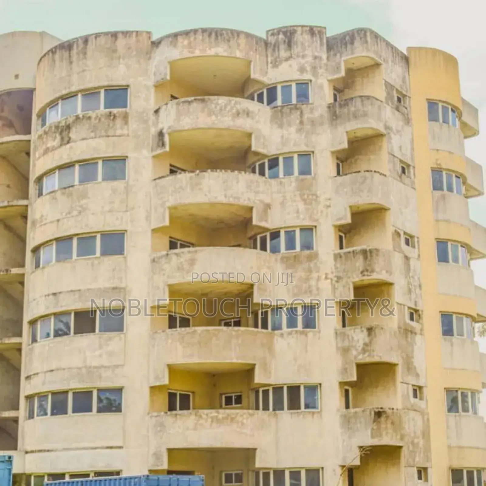 3bdrm Block of Flats in Apapa Lagos for sale