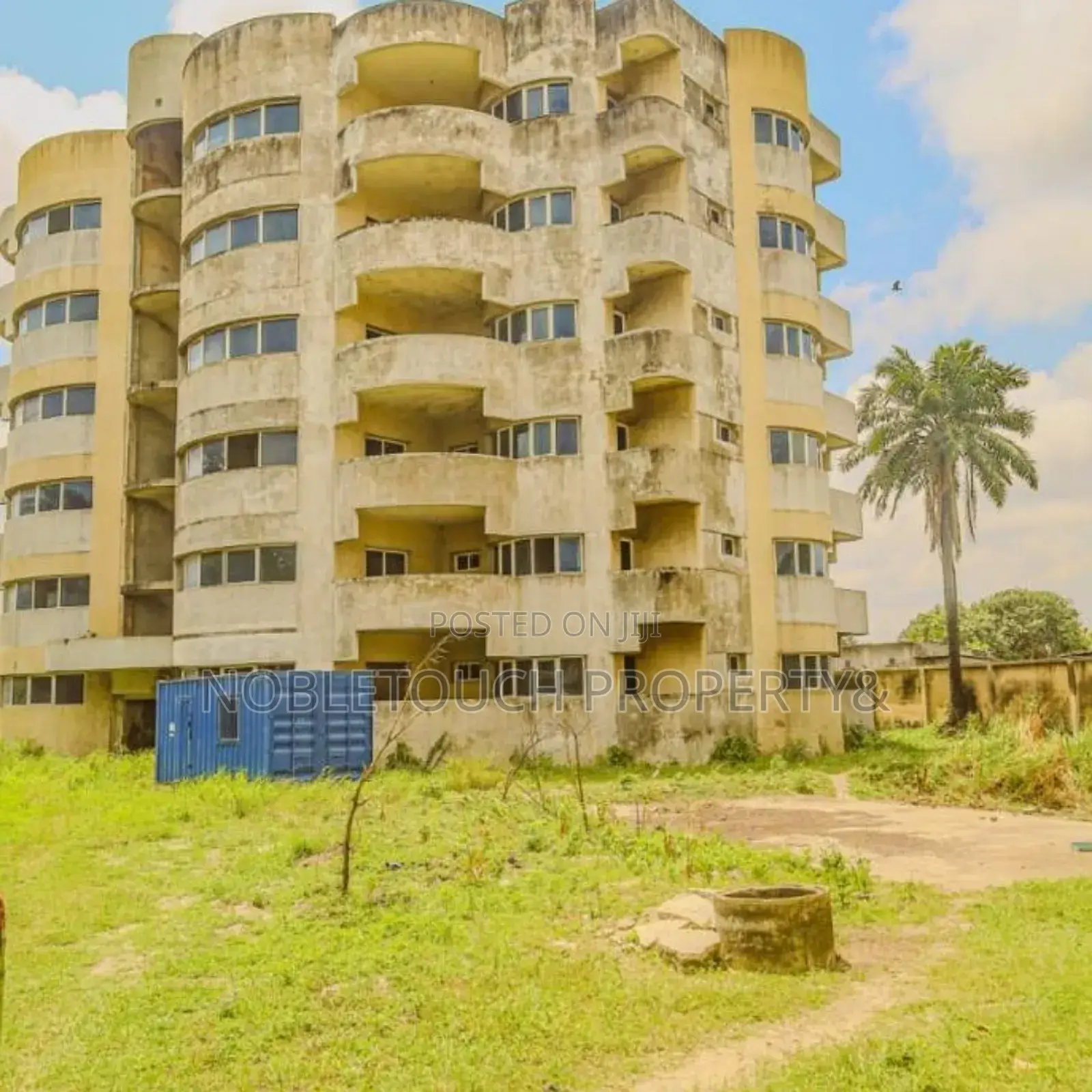 3bdrm Block of Flats in Apapa Lagos for sale