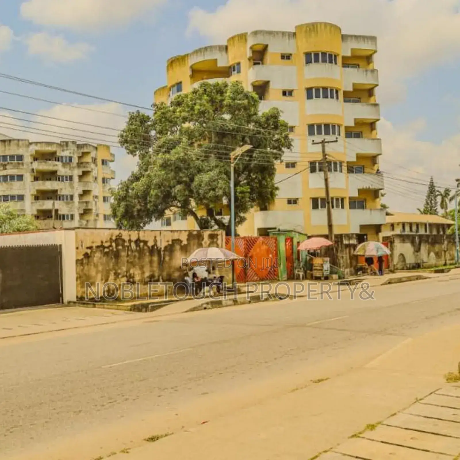 3bdrm Block of Flats in Apapa Lagos for sale