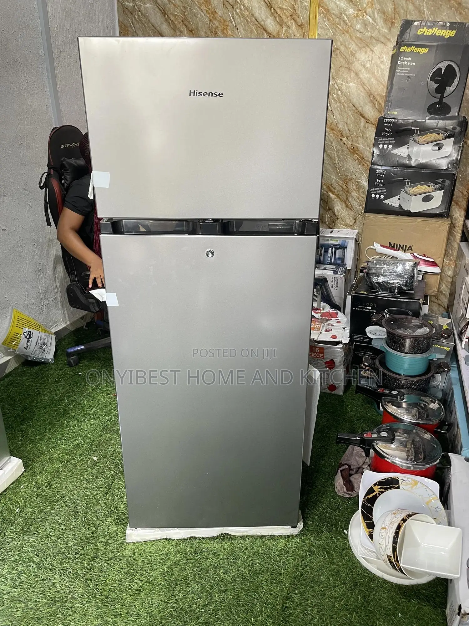 Hisense 205liters Double Door Refrigerator