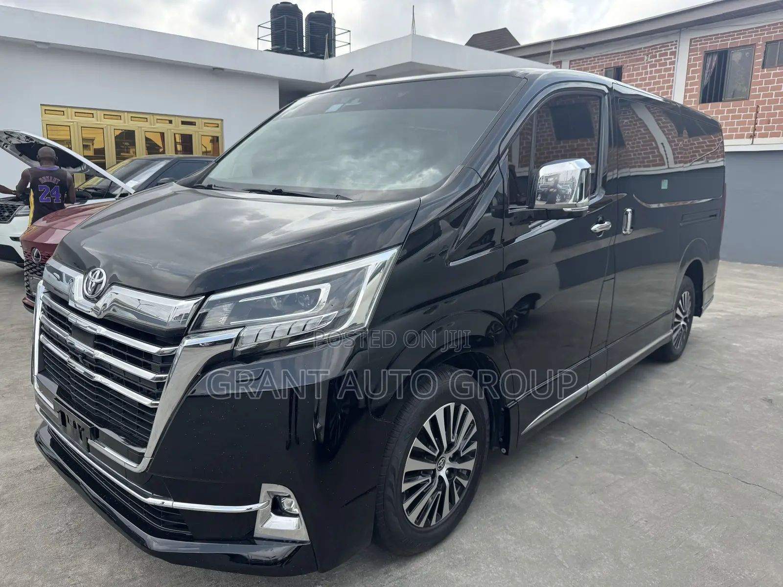 Toyota Granvia 2020 Black