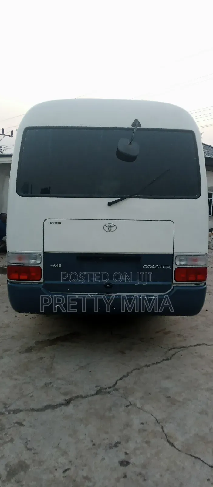 Toyota Coaster 2014 Blue