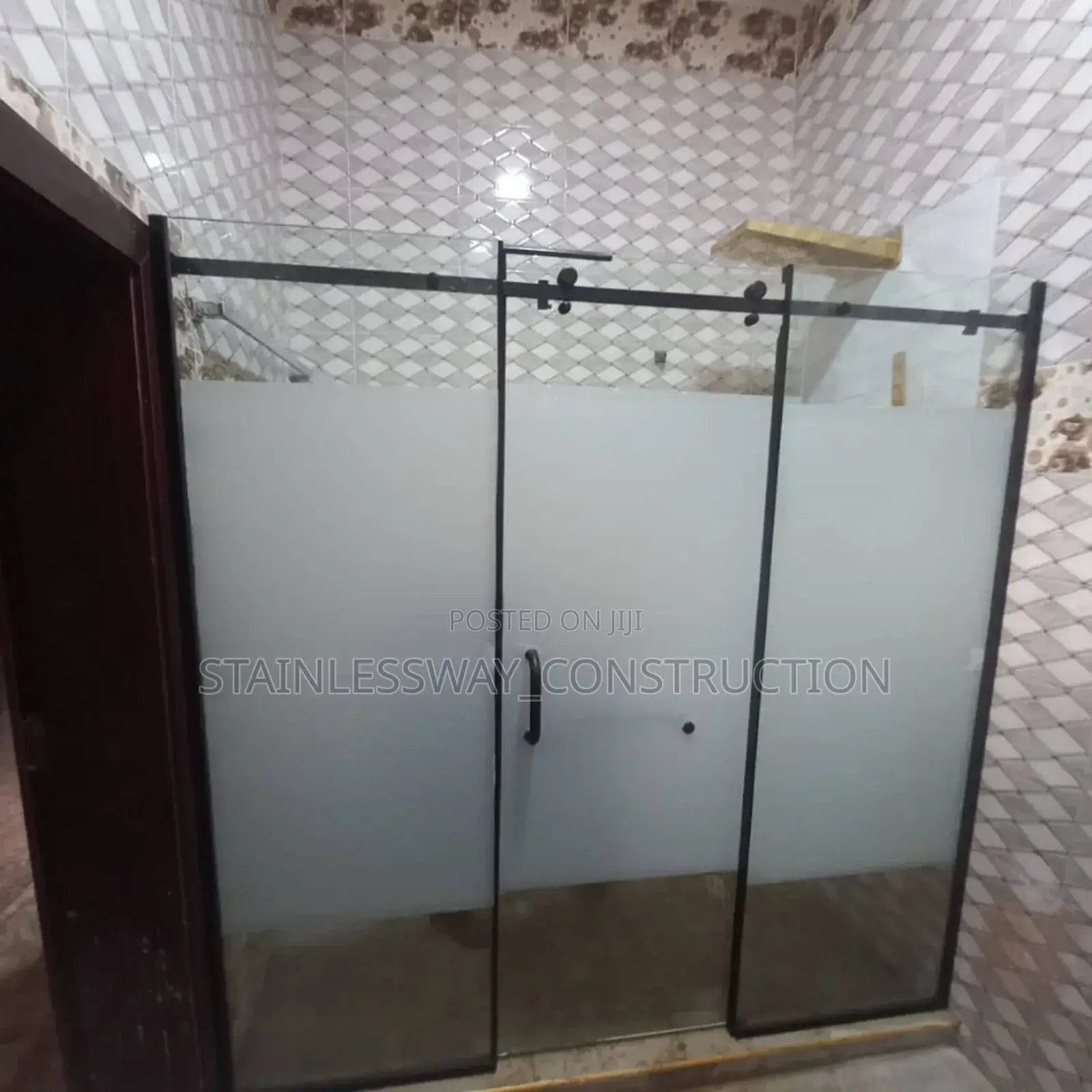 Aquaglassshowercubicleeleganceparadise