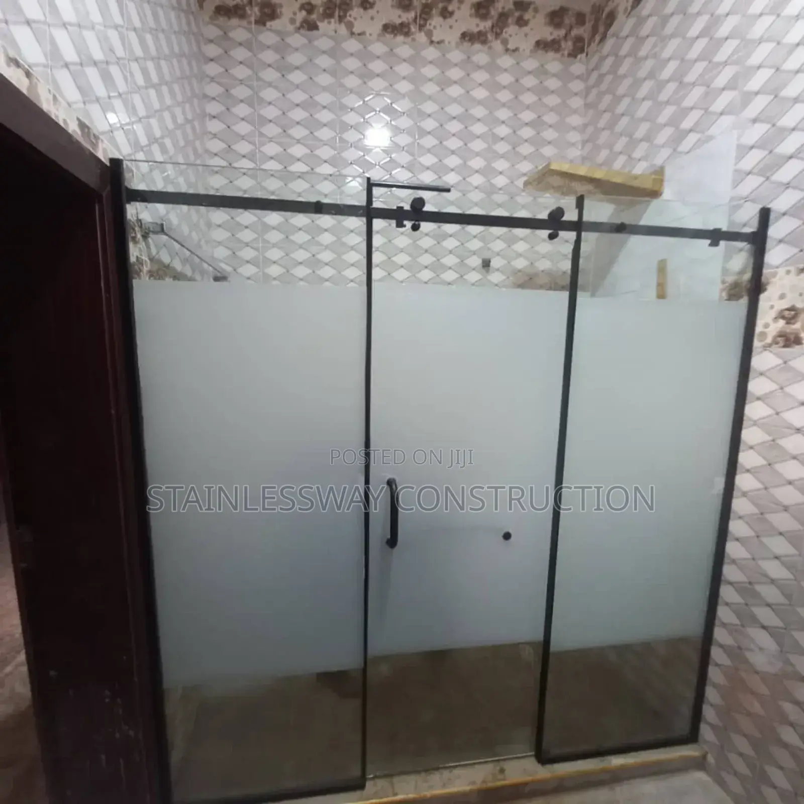 Aquaglassshowercubicleeleganceparadise