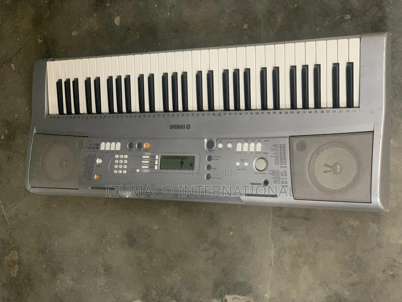 Ypt300 5-Octave Yamaha Keyboard