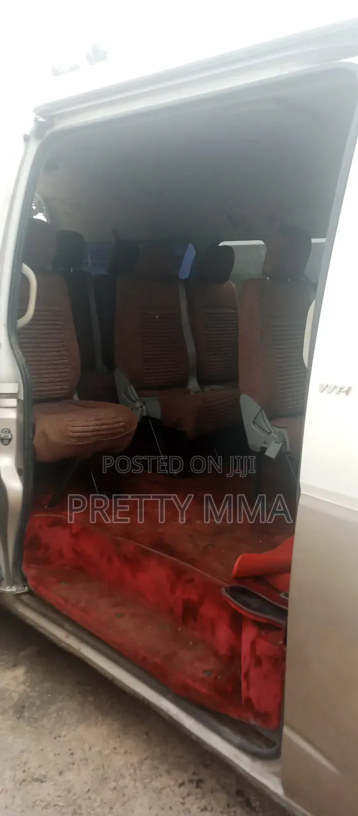 Toyota HiAce 2018 Beige