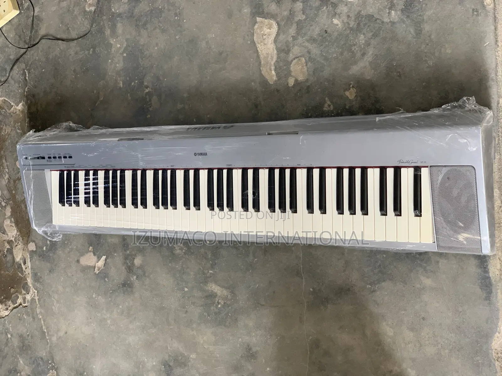 NP30 6-Octave Portable Grand Yamaha Piano