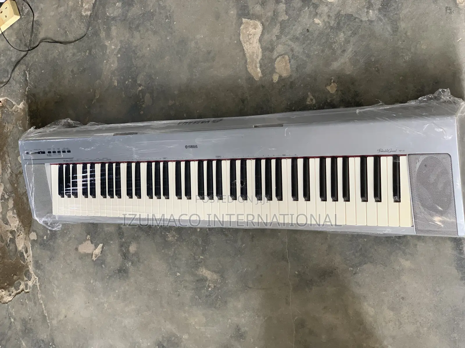 NP30 6-Octave Portable Grand Yamaha Piano