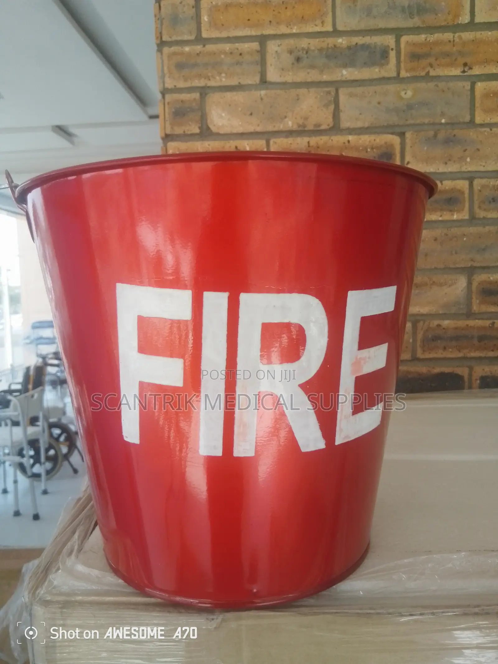 Steel Fire Bucket 8-12 Litre