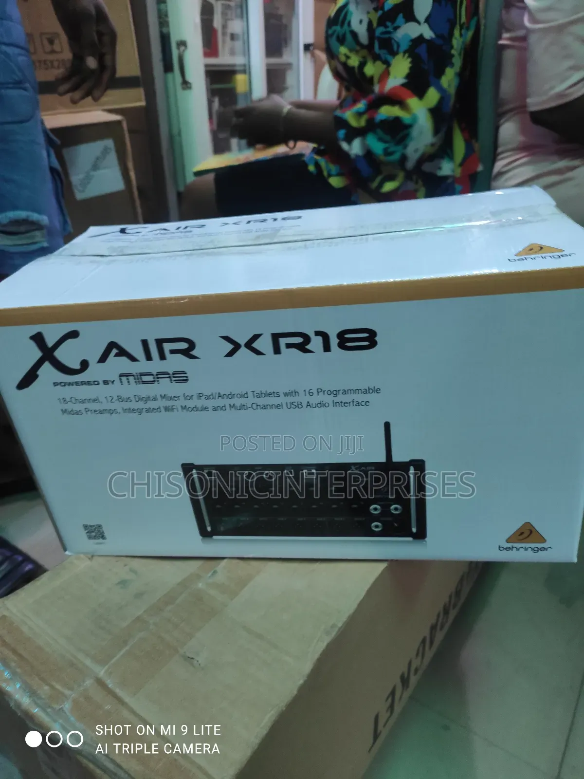 X Air- Xr18 Behringer Mixer