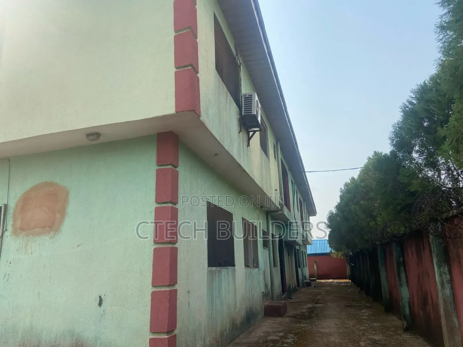 12bdrm Block of Flats in Benin City for sale