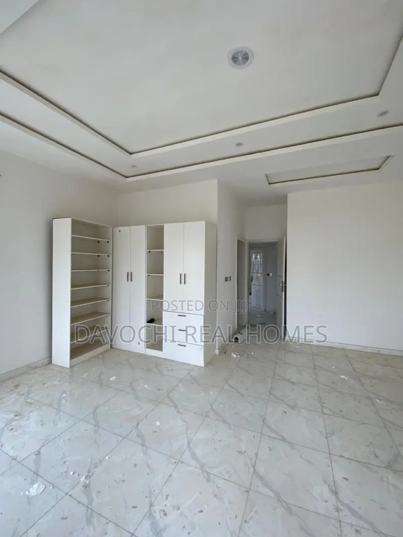 4bdrm Duplex in Ikota, Lekki for sale