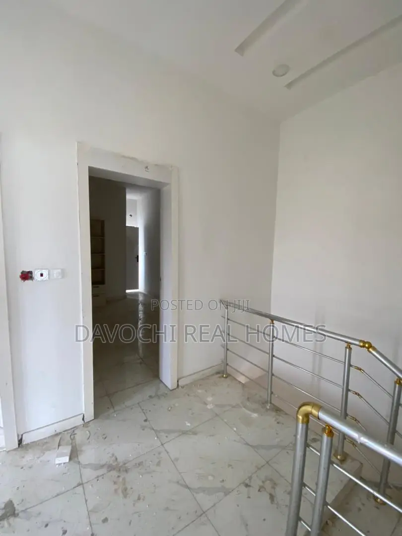 4bdrm Duplex in Ikota, Lekki for sale
