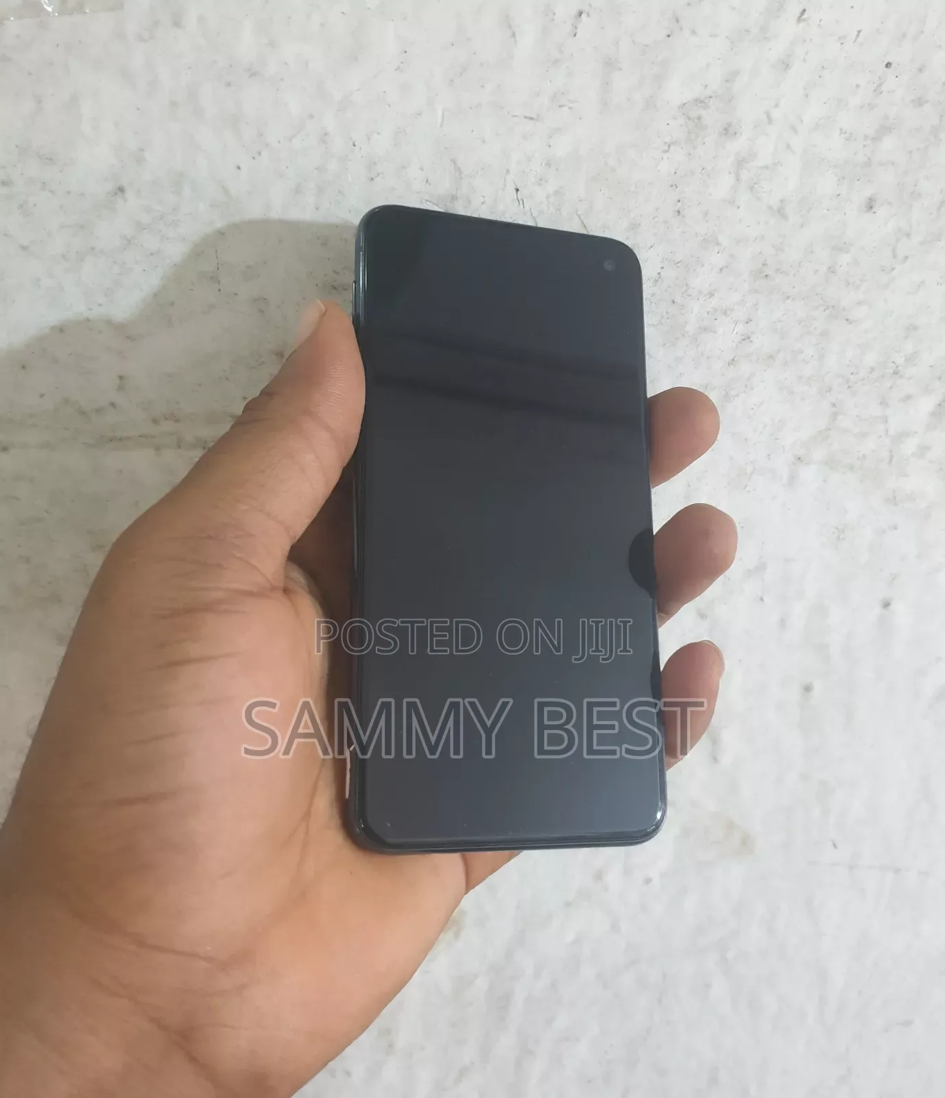 Samsung Galaxy S10e 128 GB Black