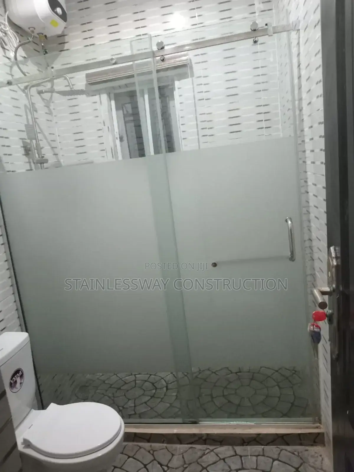 Aquashowercubiclehydrooasismystiqueparadise