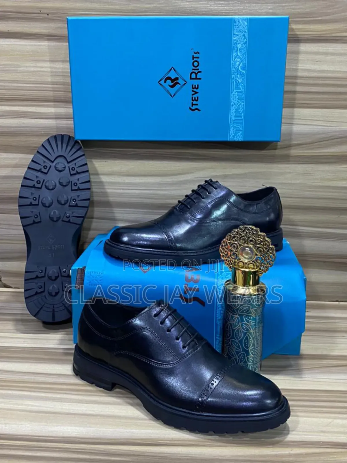 Quality Black Lace Up Shoe Available in Sizes