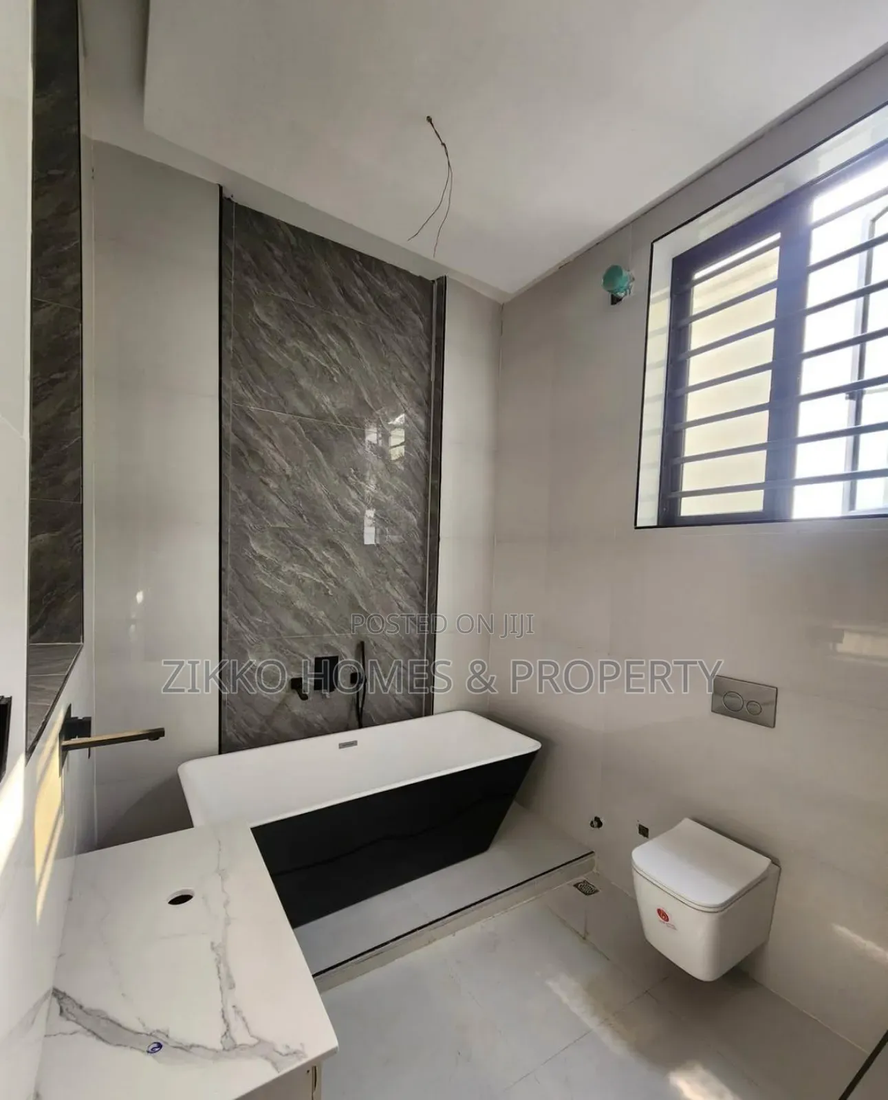 5bdrm Duplex in Ajah for sale