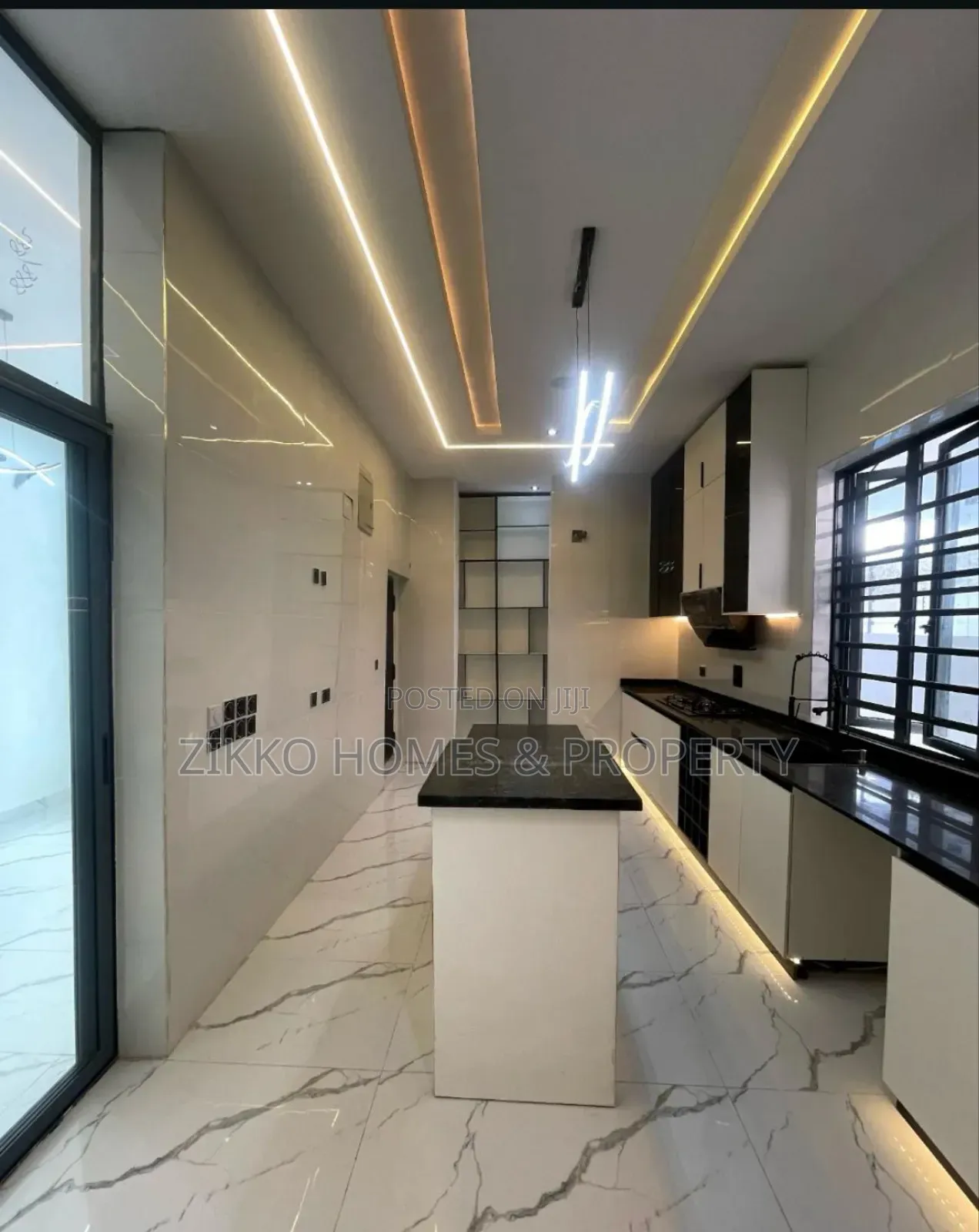5bdrm Duplex in Ajah for sale