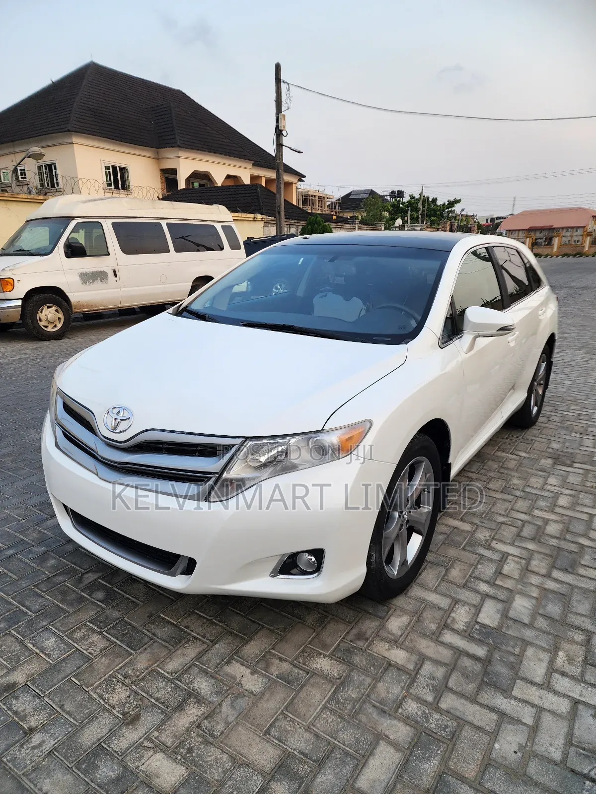 Toyota Venza XLE 4dr Wagon AWD (3.5L 6cyl 6A) 2015 White