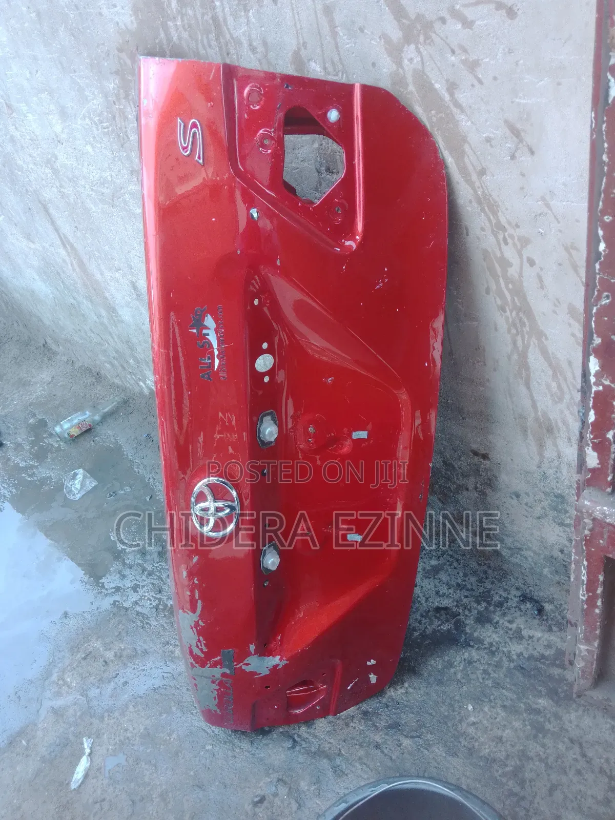 Toyota Corolla 2012 Model Empty Boot