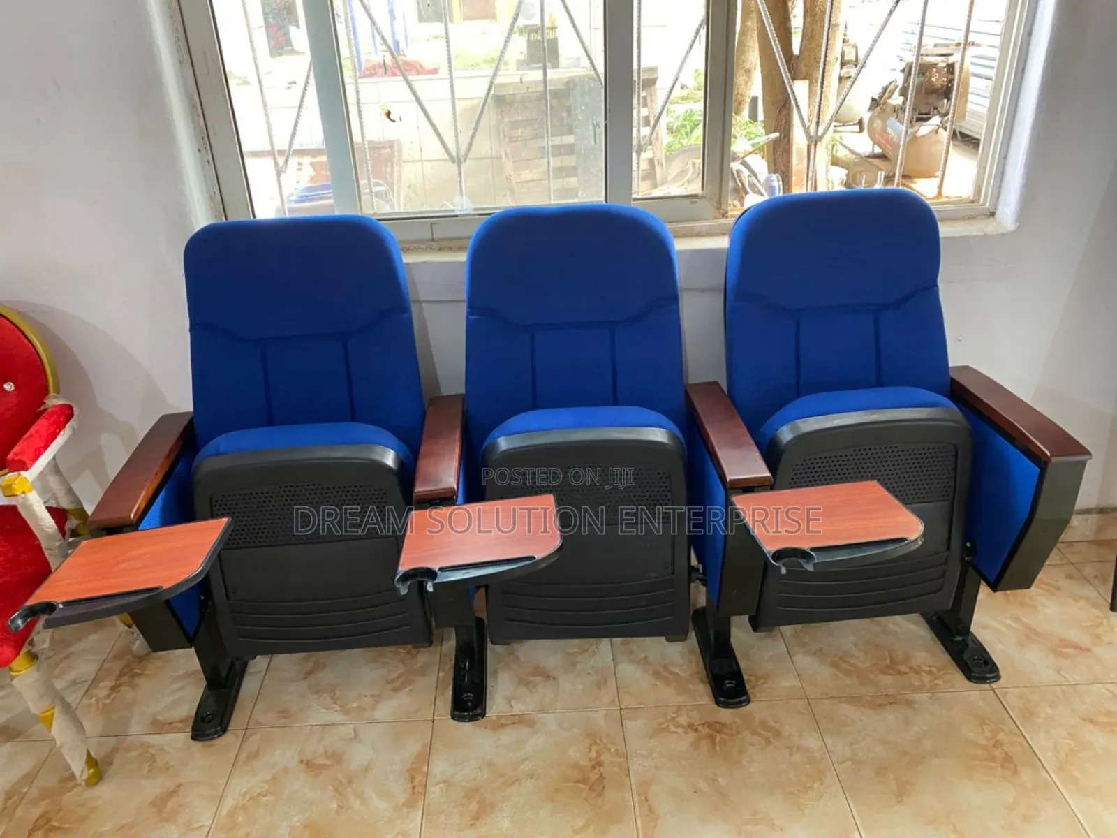 Auditorium Chair With Pad