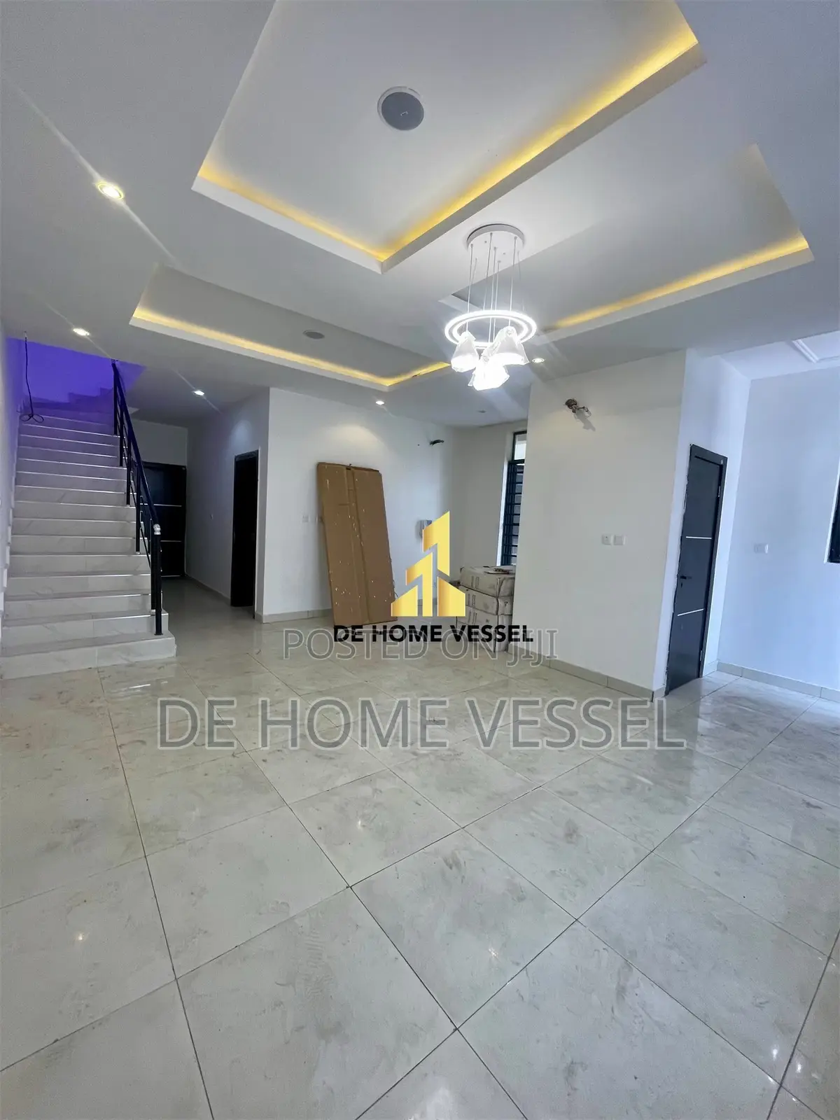 4bdrm Duplex in Chevron for sale