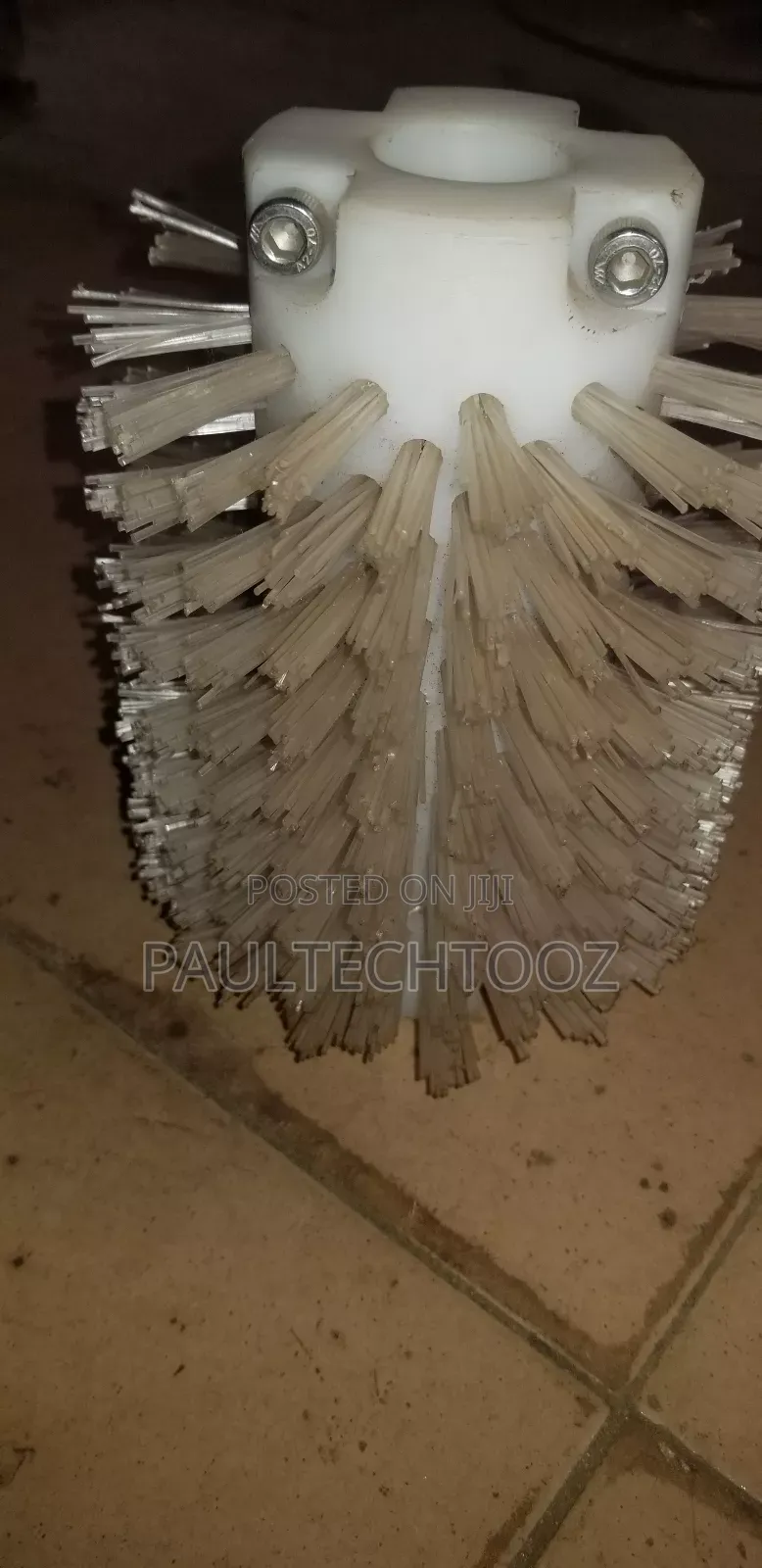 Pipe and Tube Cleaning Brush