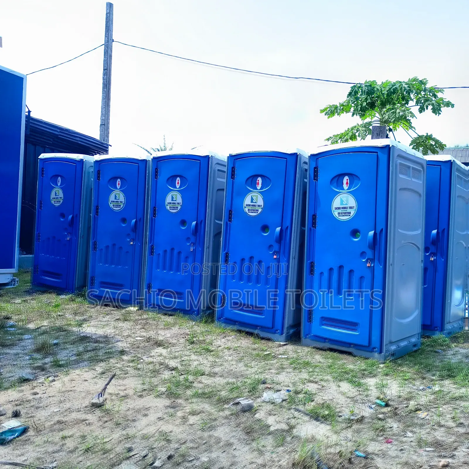 Fast and Easy Mobile Toilet Rentals for Festivals Weddings